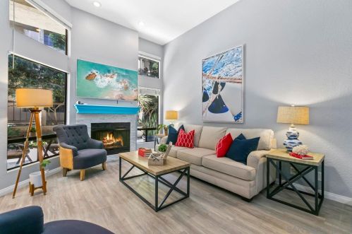 1155 Pacific Beach Dr, San Diego CA  92109-5149 exterior