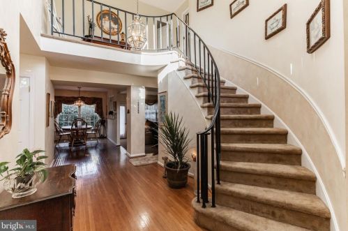 1230 Quarry Hill Ct, Yardley, PA 19067-4101