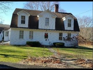 26 Baileys Ln, Haddam, CT 06438-1251