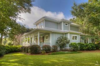 723 Skipjack Cir, Oak Island, NC 28461-3076