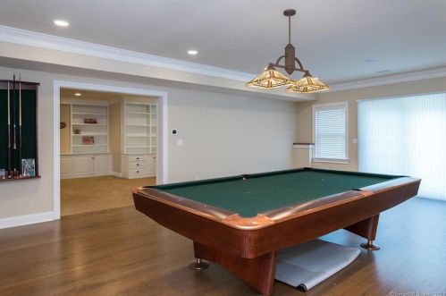 18 Heron Pond Rd, Essex CT  06426-1466 exterior