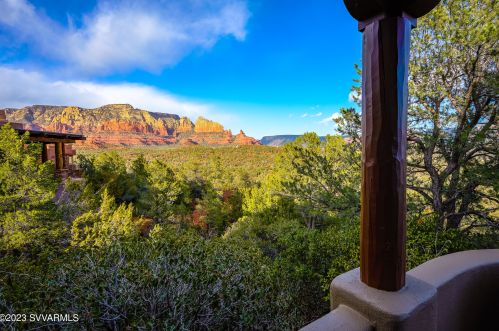 215 Calle Francesca, Sedona AZ 86336-4761 exterior