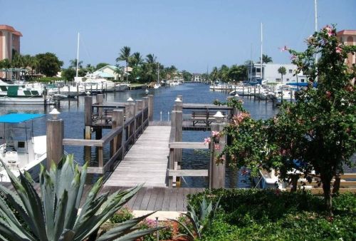 921 Gardenia Dr, Delray Beach FL  33483-4844 exterior