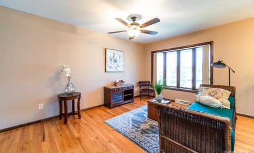 253 Oak Ridge Dr, Middletown CT  06457-1919 exterior
