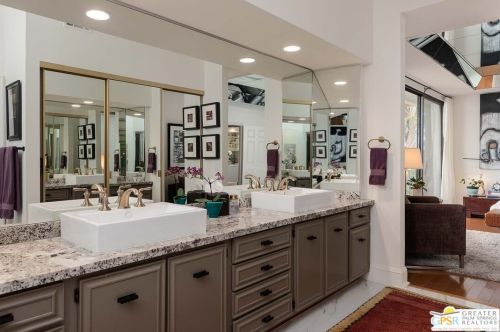 4 Vista Loma Dr, Rancho Mirage CA  92270-2959 exterior