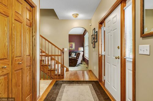 1220 Mill Creek Cir, Saint Cloud, MN 56303-9535