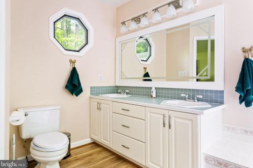 8100 Davmar Ln, Fredericksburg VA  22407-2151 exterior
