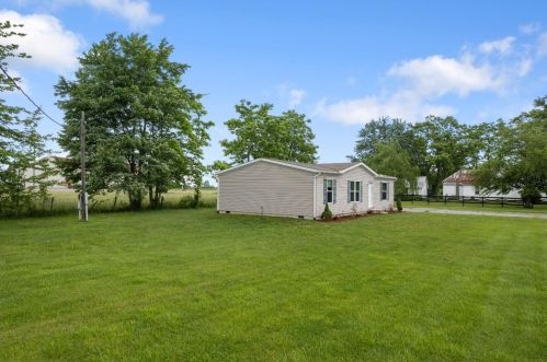 2155 Russellville Rd, Winchester, OH 45697-9742