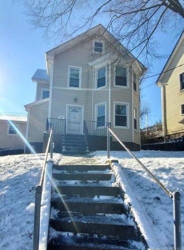 16 Grandview Ave, Norwalk CT  06850-3205 exterior