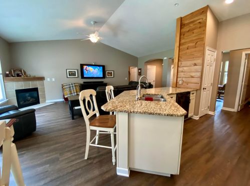 386 Shawnee Loop, Pataskala OH  43062-8179 exterior