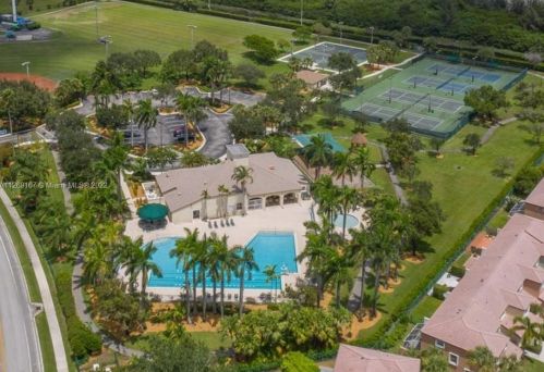 15735 11th St, Hollywood FL 33028-1600 exterior