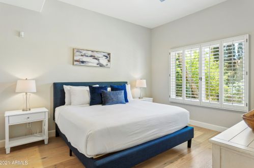 10461 Windrose Dr, Scottsdale AZ  85259-2423 exterior