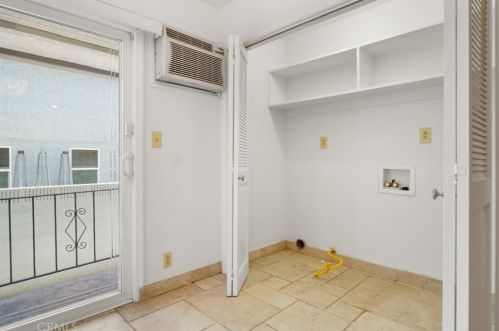 8411 Ives St, Paramount CA 90723-4441 exterior