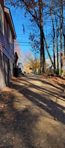 9 Hemlock St, Hillsboro NH  03244-5027 exterior