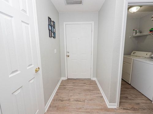 3241 Sanoma Dr, Lakeland FL 33811-1820 exterior