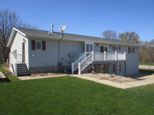 211 Custer Ave, Canby, MN 56220-1361
