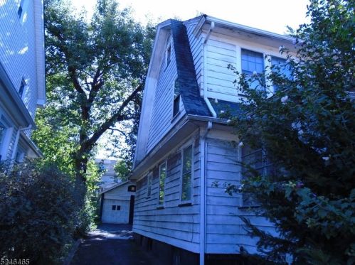 78 Fairmount Ter, East Orange NJ  07018-2355 exterior