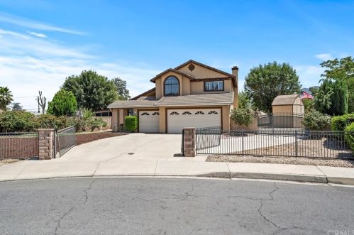 32182 Debera Dr, Lake Elsinore, CA 92530-5265