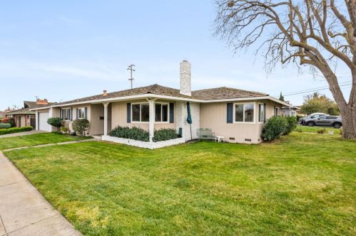 3490 Lynn Oaks Dr, San Jose, CA 95117-2540