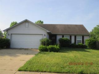 2069 Creekside Dr, Seymour, IN 47274-8622