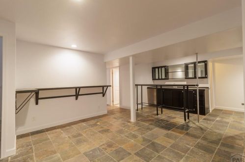 921 Cayuga Dr, Pueblo CO 81007-3130 exterior