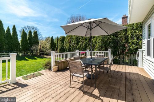 106 Claremont Dr, Lansdale PA 19446-6359 exterior