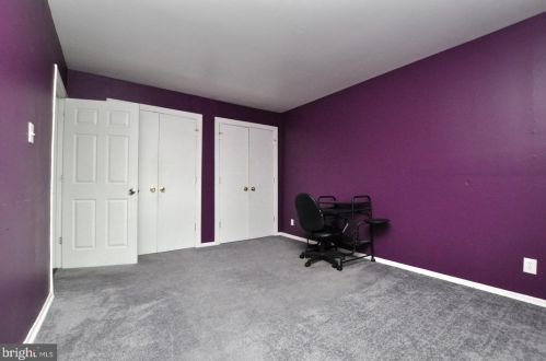 4 Longbow Ct, Erial NJ  08081-1933 exterior