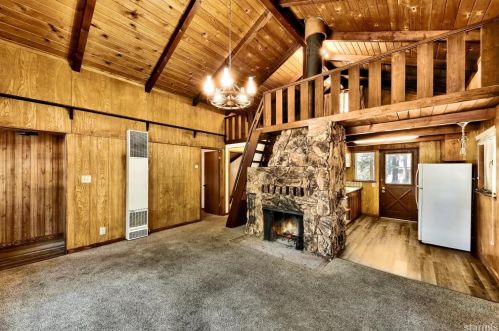 3727 Larch Ave, South Lake Tahoe CA  96150-8504 exterior