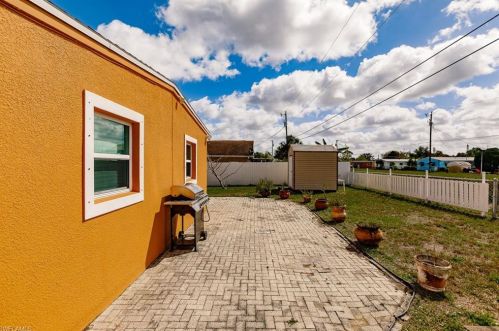 1165 Cherokee Ave, Lehigh Acres FL 33936-6804 exterior