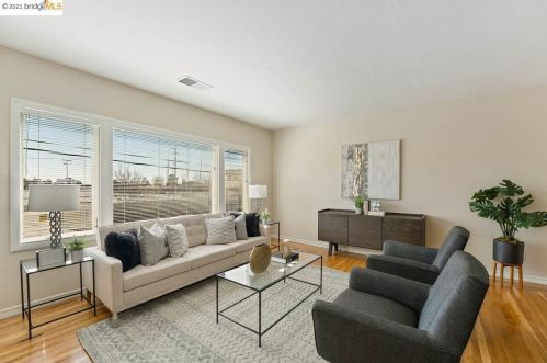 336 45 St, Oakland CA 94609-2025 exterior