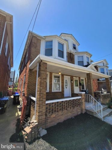 1030 Lafayette St, Norristown, PA 19401-4420