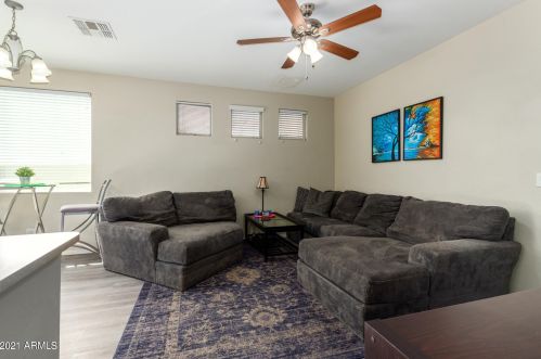 2208 78th Gln, Phoenix, AZ 85035-5142