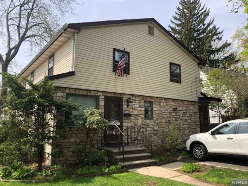 190 Magnolia Ave, Maywood, NJ 07607-1137