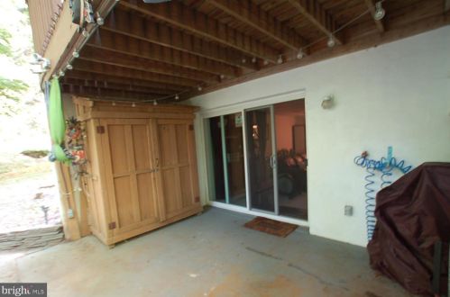 4825 Weatherhill Dr, Wilmington DE  19808-4376 exterior