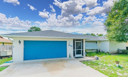 2141 Alden St, Fort Pierce, FL 34984-4709