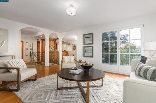 40 Las Palomas, Orinda CA  94563-1916 exterior