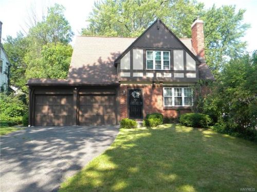 224 Smallwood Dr, Buffalo, NY 14226-4065