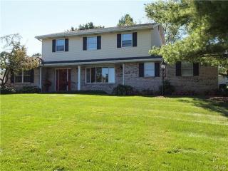 4661 Pine Dr, Nazareth, PA 18064-8517
