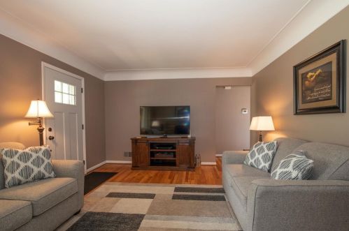 1018 Alnetta Dr, Cincinnati OH 45230-4011 exterior