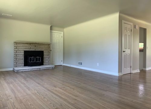 5621 Cleves Warsaw Pike, Cincinnati OH  45238-1935 exterior