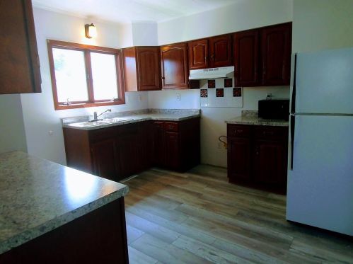 427 9th Ave, Oshkosh, WI 54902-6466