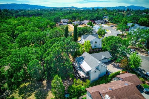 1055 Page Dr, Lakeport CA  95453-3421 exterior