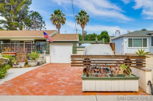 124 Southern Rd, El Cajon CA  92020-2741 exterior