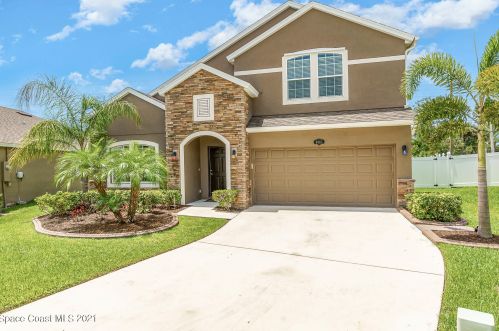 8065 Westfield Cir, Vero Beach, FL 32966-5146