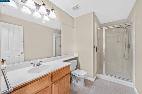 20 6th St, West Pittsburg CA  94565-2127 exterior