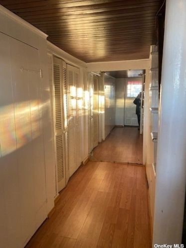 146 Bayview Ave, Northport NY  11768-1509 exterior