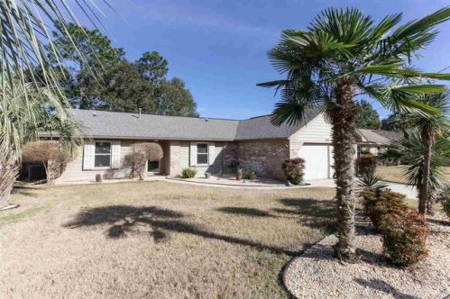 220 Lakeland Ct, Pensacola, FL 32514-2712