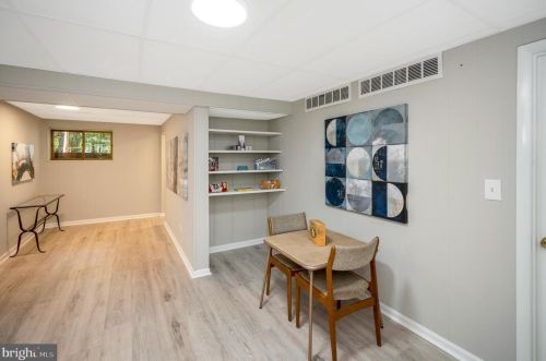 120 Hillside Dr, Locust Grove VA 22508-5233 exterior