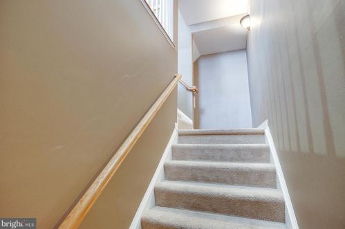 15664 Avocet Loop, Woodbridge, VA 22191-5508