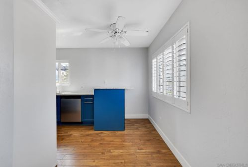 2045 Oliver Ave, San Diego CA 92109-5549 exterior